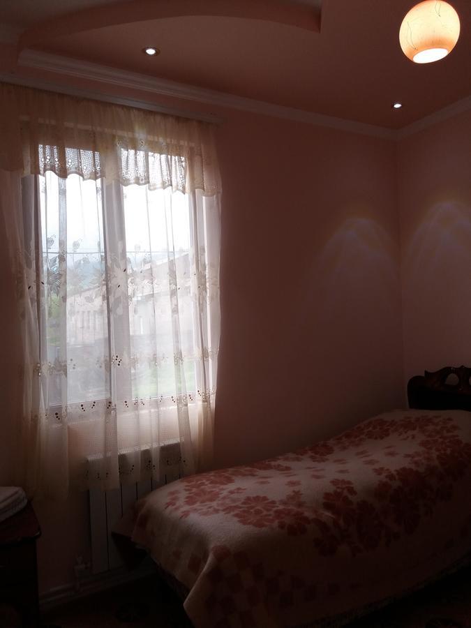 Aida Bed & Breakfast Tat'ev Buitenkant foto
