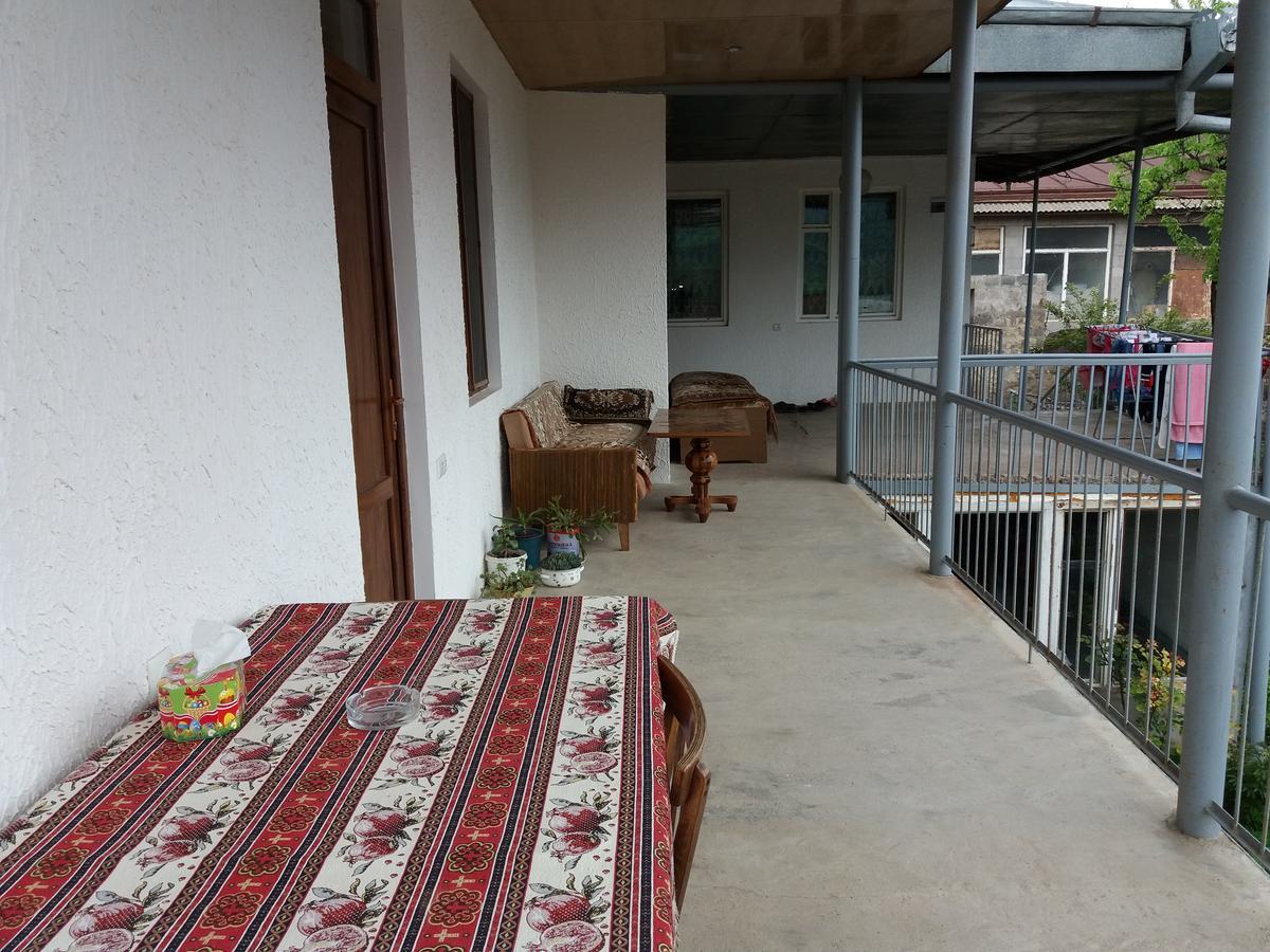 Aida Bed & Breakfast Tat'ev Buitenkant foto